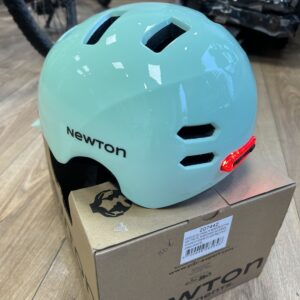 CASQUE VELO NEWTON avec Eclairages